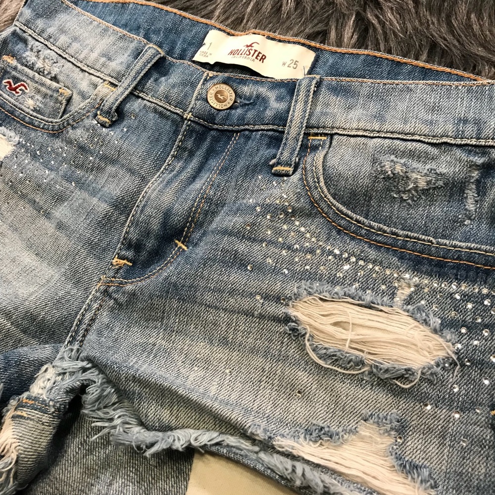 Hollister ripped jean shorts - Picture 4 of 5